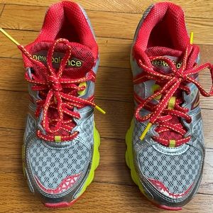 NEW BALANCE Fantom Fit 1260v3  W- Sz 5.5 Running Shoes W1260SR3 - Barely Worn